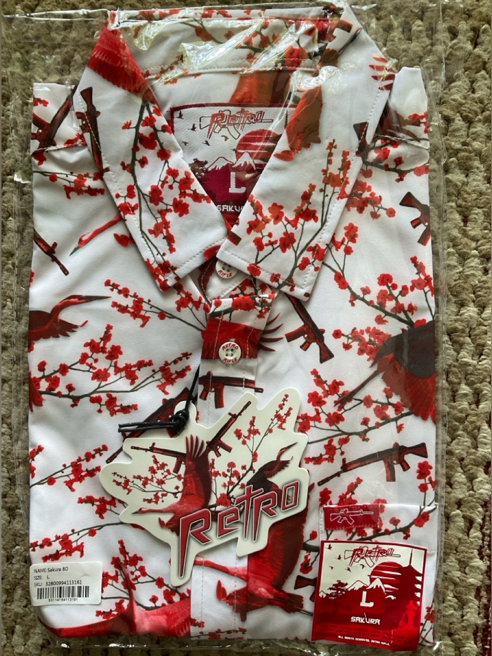 NWT RETRO RIFLE SAKURA LG MEN BUTTON DIWN - SOLD OUT